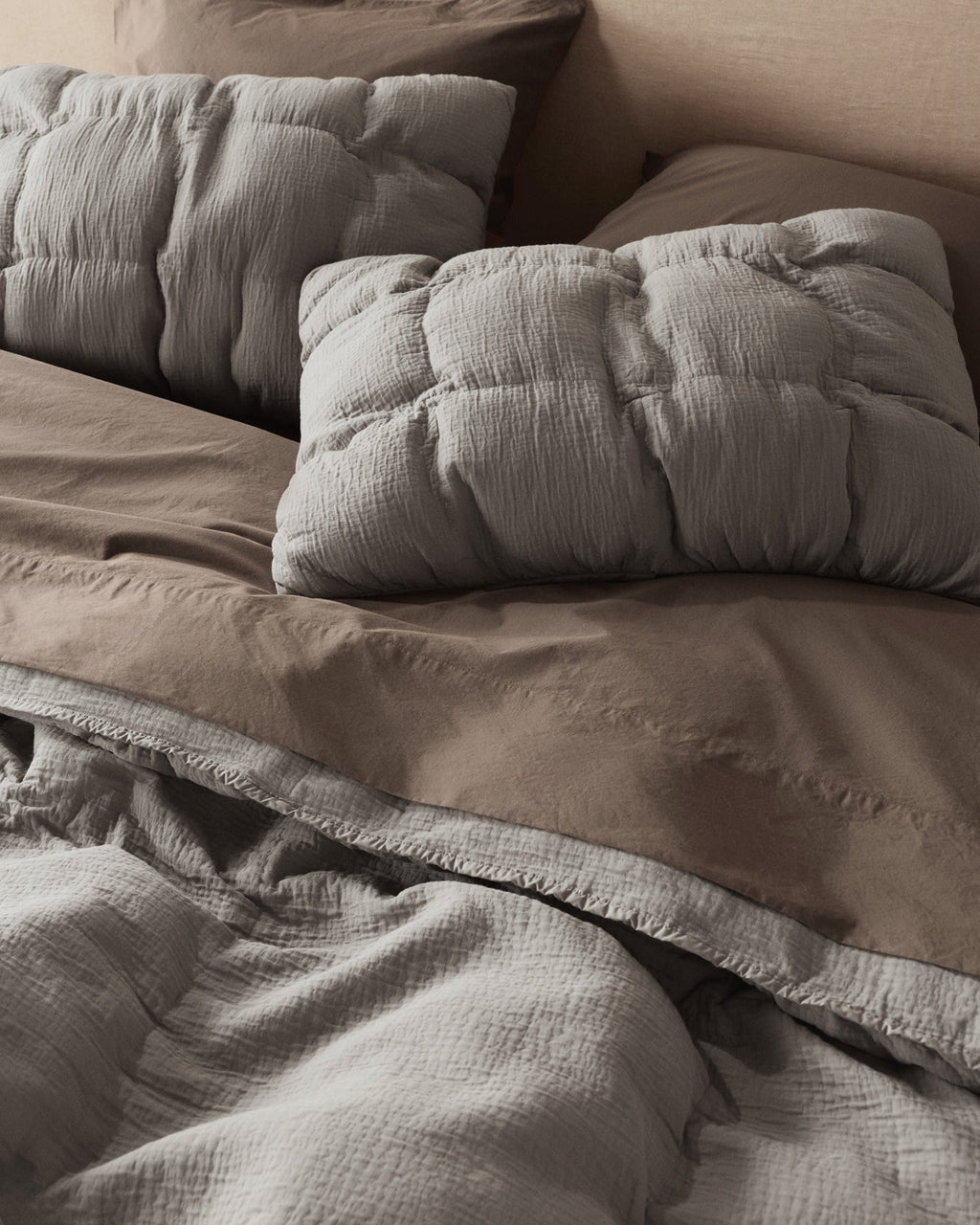Relaxed Cotton Comforter (Pebble) - Image 4