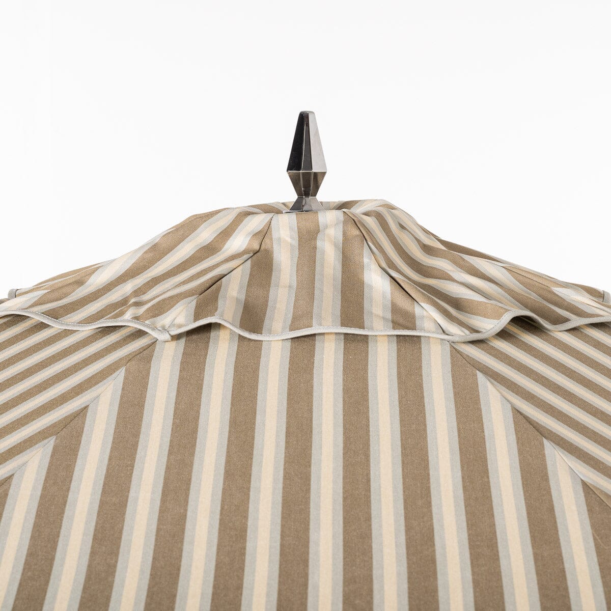 The Resort Market Umbrella x Jenni Kayne - Image 5